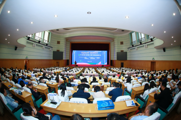 2024第二届中国（济南）超低能耗建筑大会开幕，协会顾问陈宜明、武涌出席会议并作主题演讲